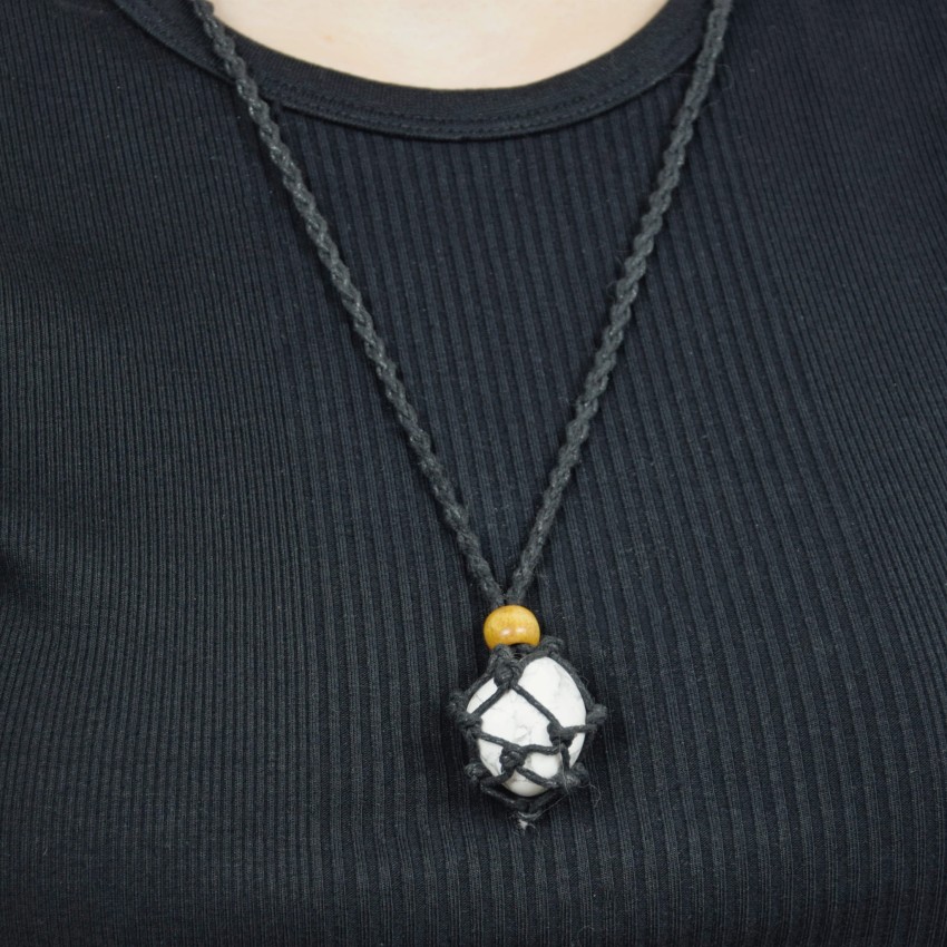 Kamień Howlit na czarnym sznurku__.jpg