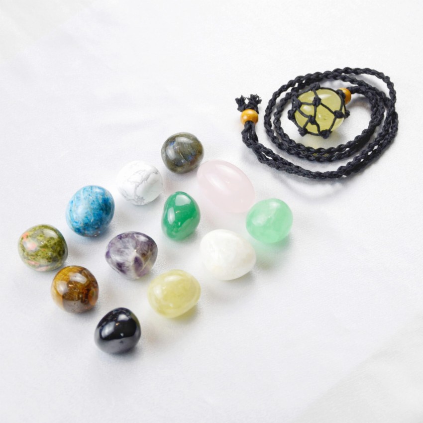 Kamień Cytryn na czarnym sznurku.jpg