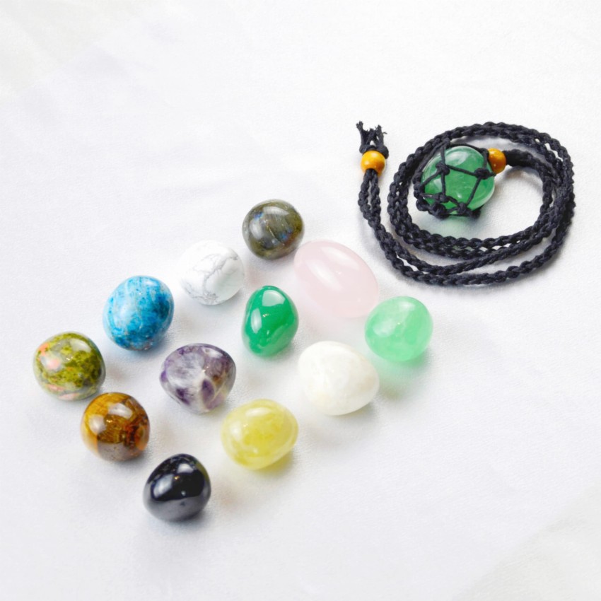 Kamień Fluoryt na czarnym sznurku.jpg