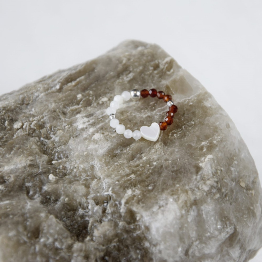 Pierścionek Perła Granat Kamień Księżycowy