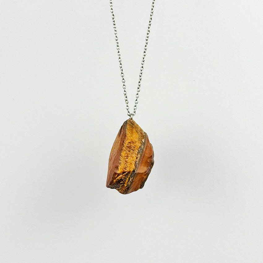 Surowy kamien Tygrysie Oko na łańcuszku