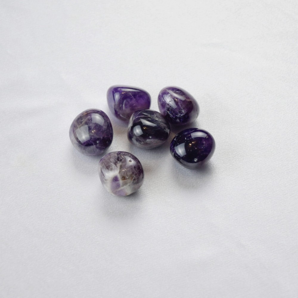 Ametyst naturalny kamień.png