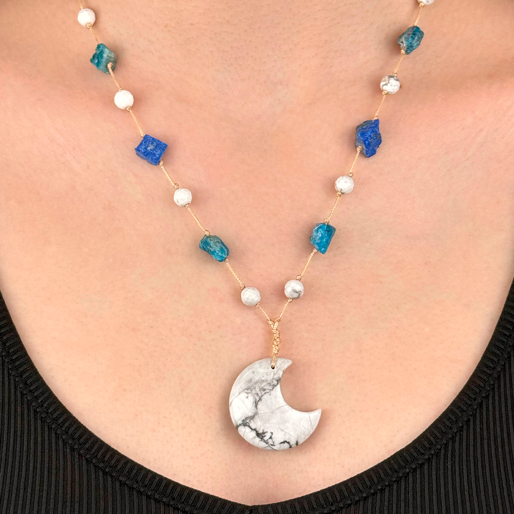 Pleciony naszyjnik Howlit Lazuryt Lapis Lazuli Apatyt.png