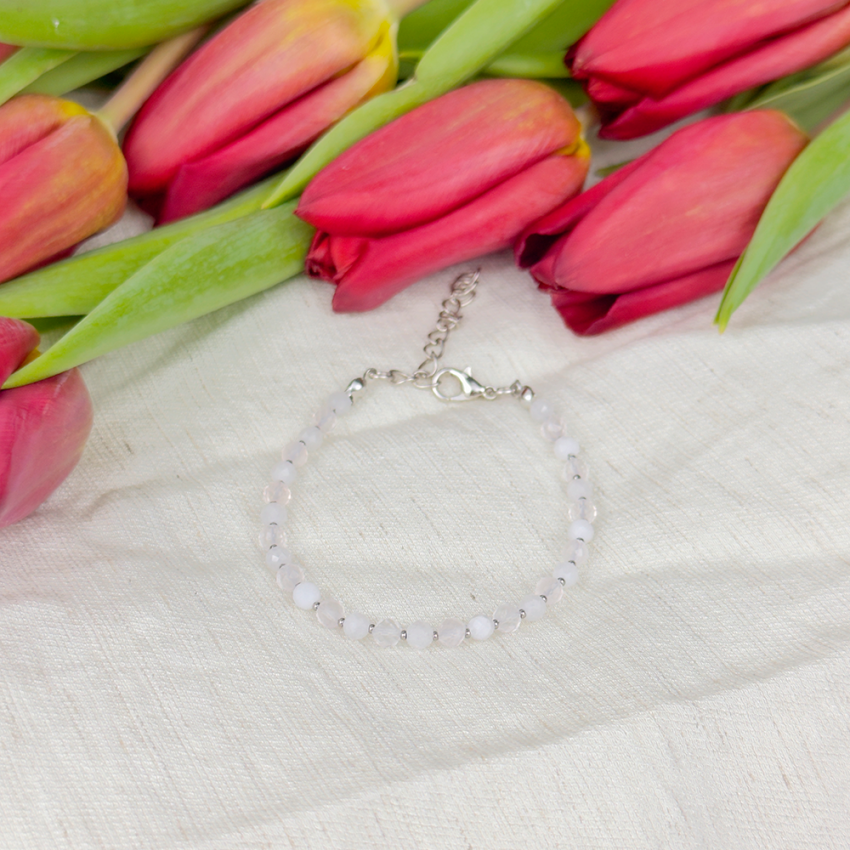 8 marca Różowy Kwarc Kamień Księżycowy na łańcuszku