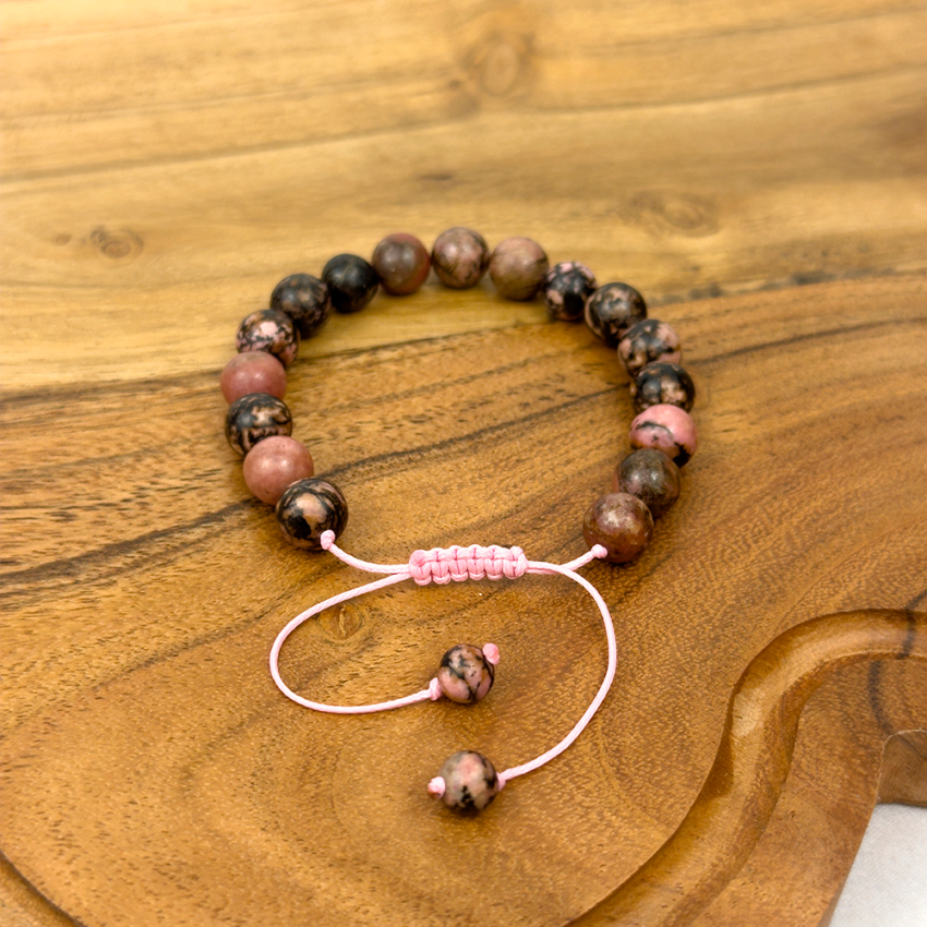 Bransoletka RODONIT 8 mm na sznurku