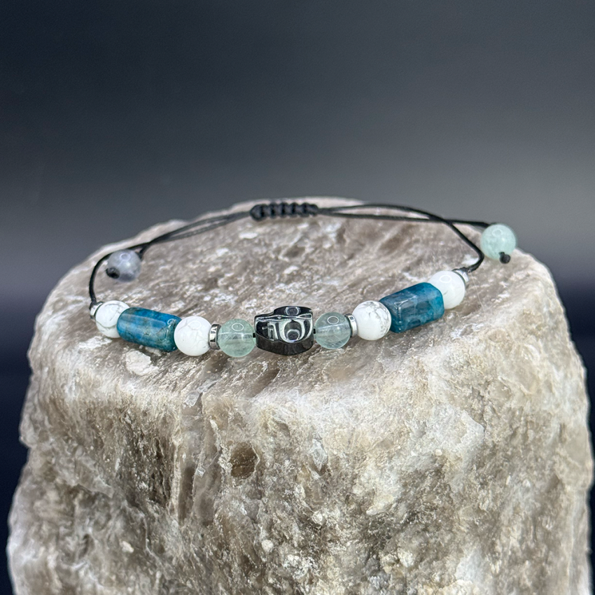 Fluoryt Apatyt Howlit bransoletka męska.png