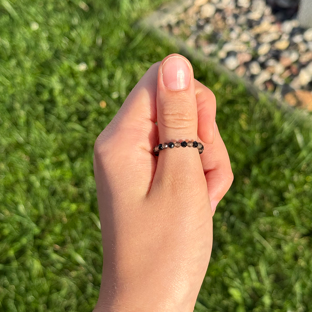 Pierścionek Kwarc Dymny Turmalin.png